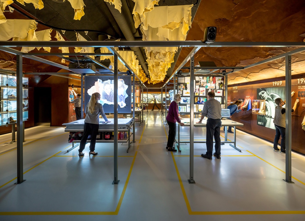 國外展廳設計效果圖