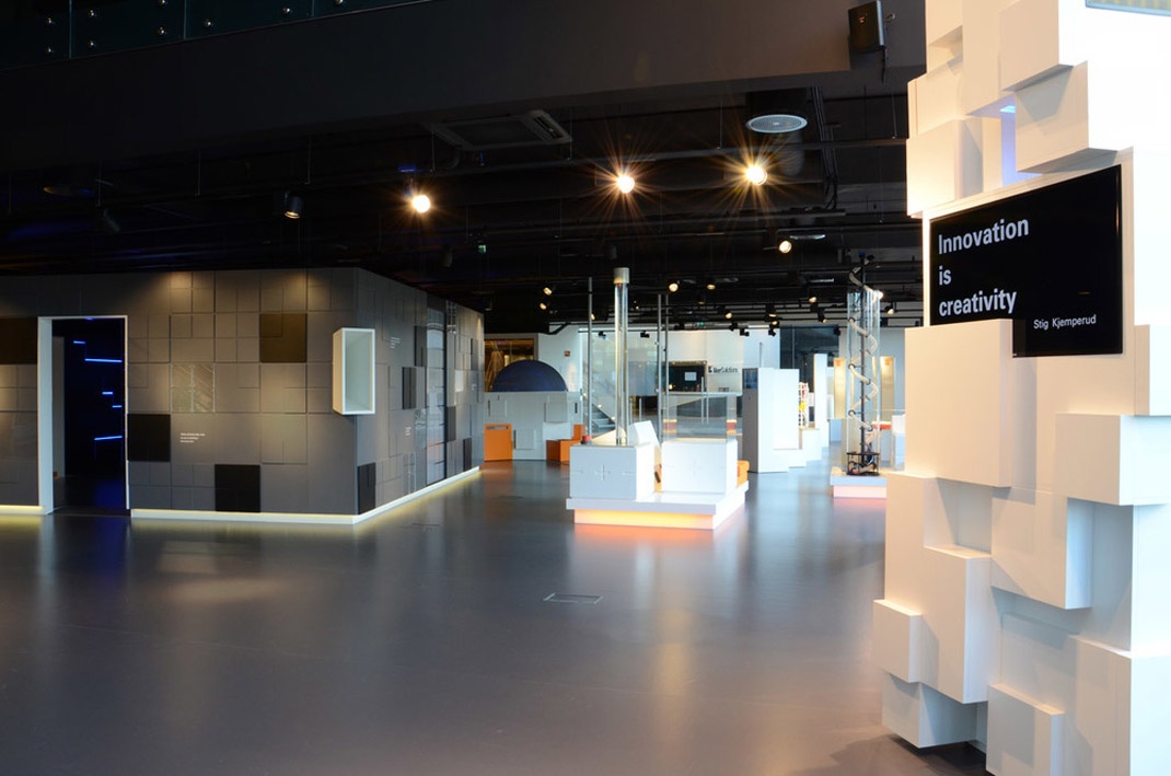 工業(yè)展廳設計